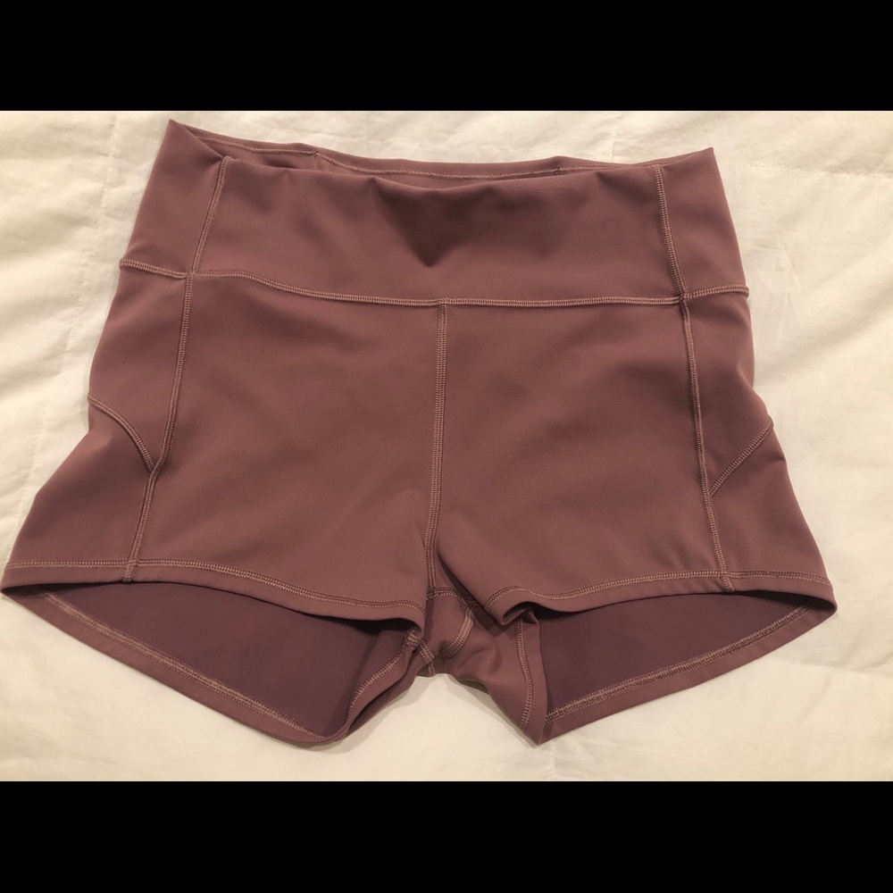 Lululemon 4” short size 10